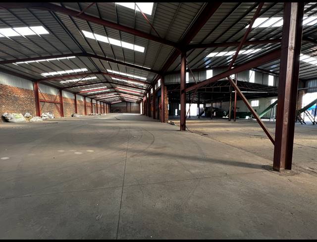 8,000M² FACTORY FOR SALE IN ALRODE